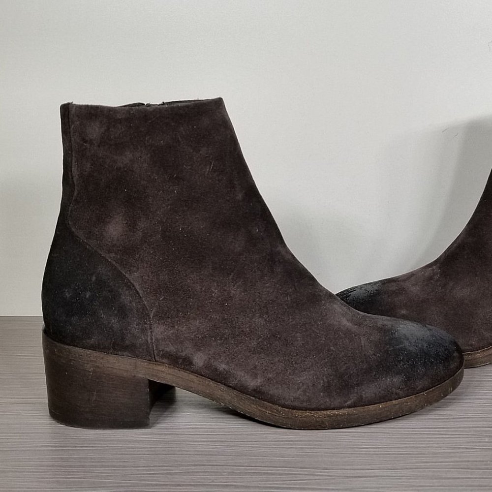 Vince 'Ruth' Block Heel Bootie, Peat (Brown) Suede, Womens Size 5.5 / 35.5 - Picture 7 of 9